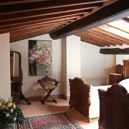 Casa Vacanze Burcinella * Cortona